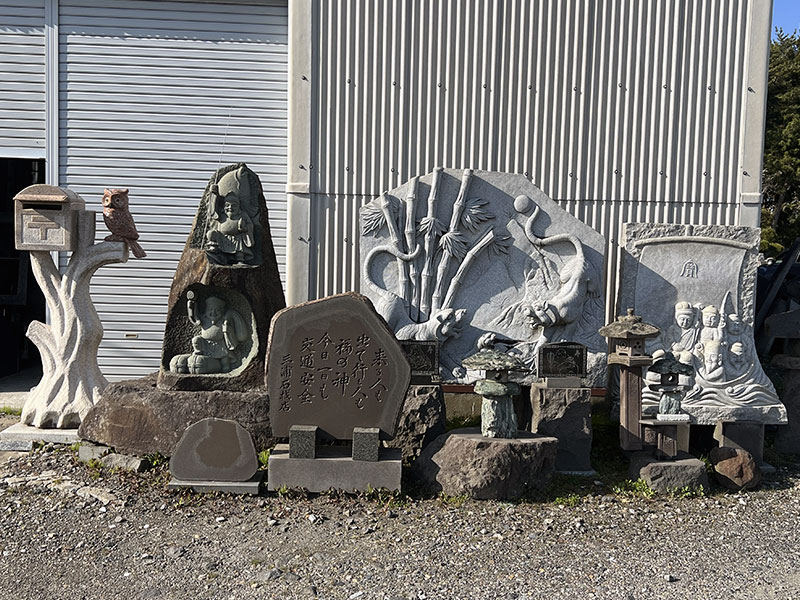 誠意を込めて墓碑墓石を製造しております。